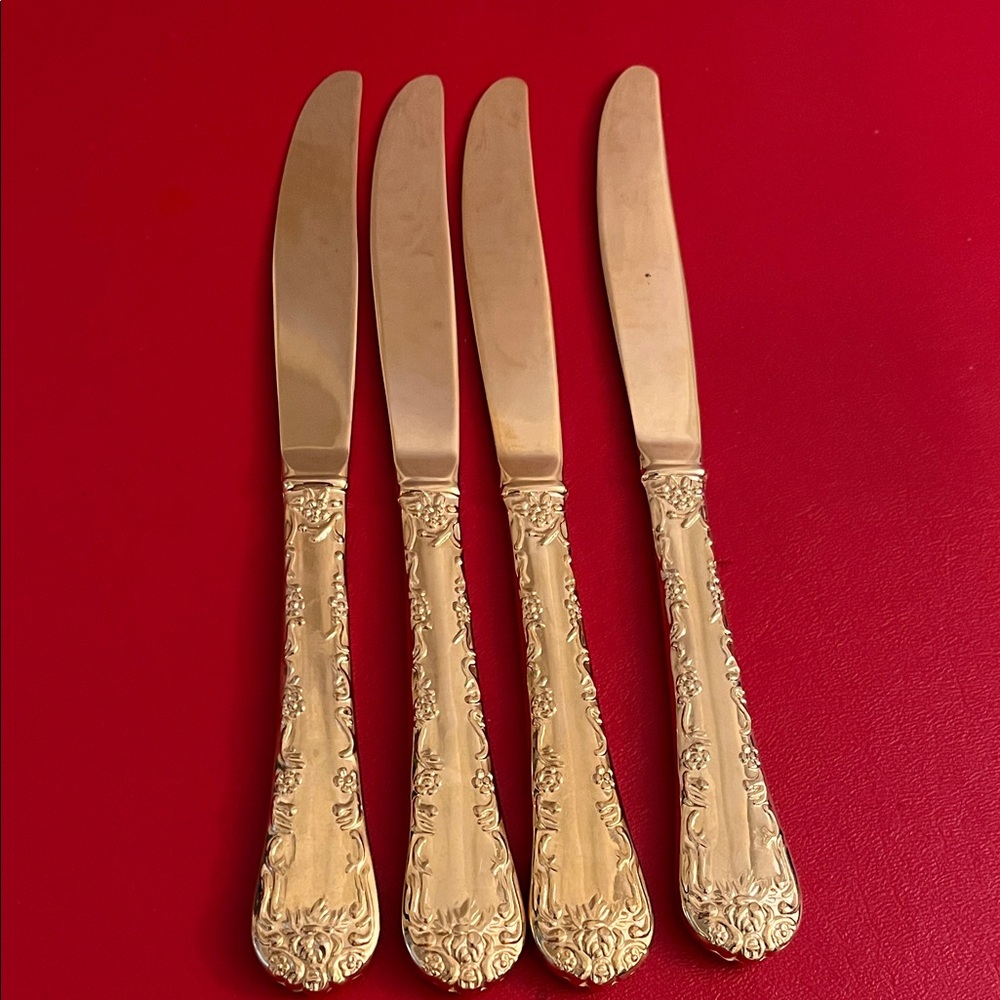 Elegant Gold-Toned Knives Set